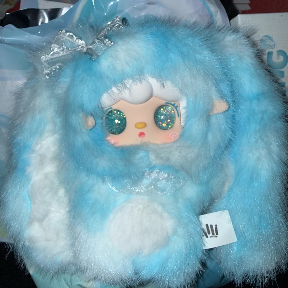 Yooki Hopping Bunny - Aquamarine Rabbit w/ Liquid Glitter Eyes